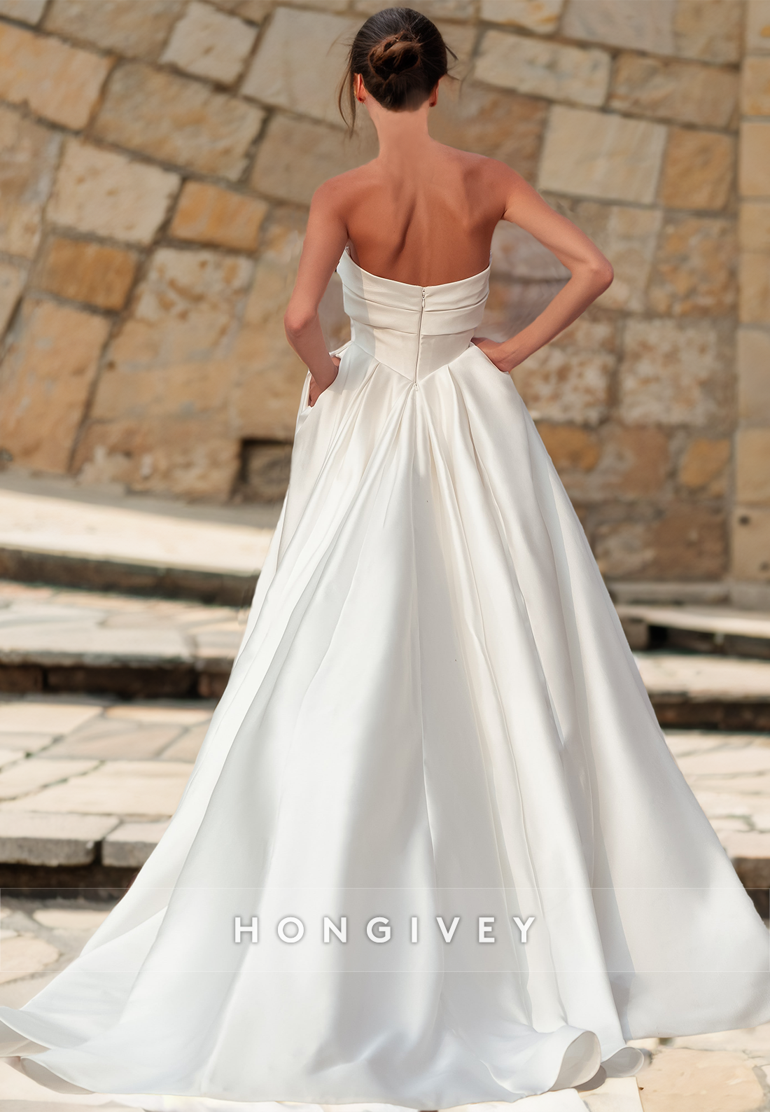 Classic Strapless A-Line Floor Lenghth Satin Wedding Dress