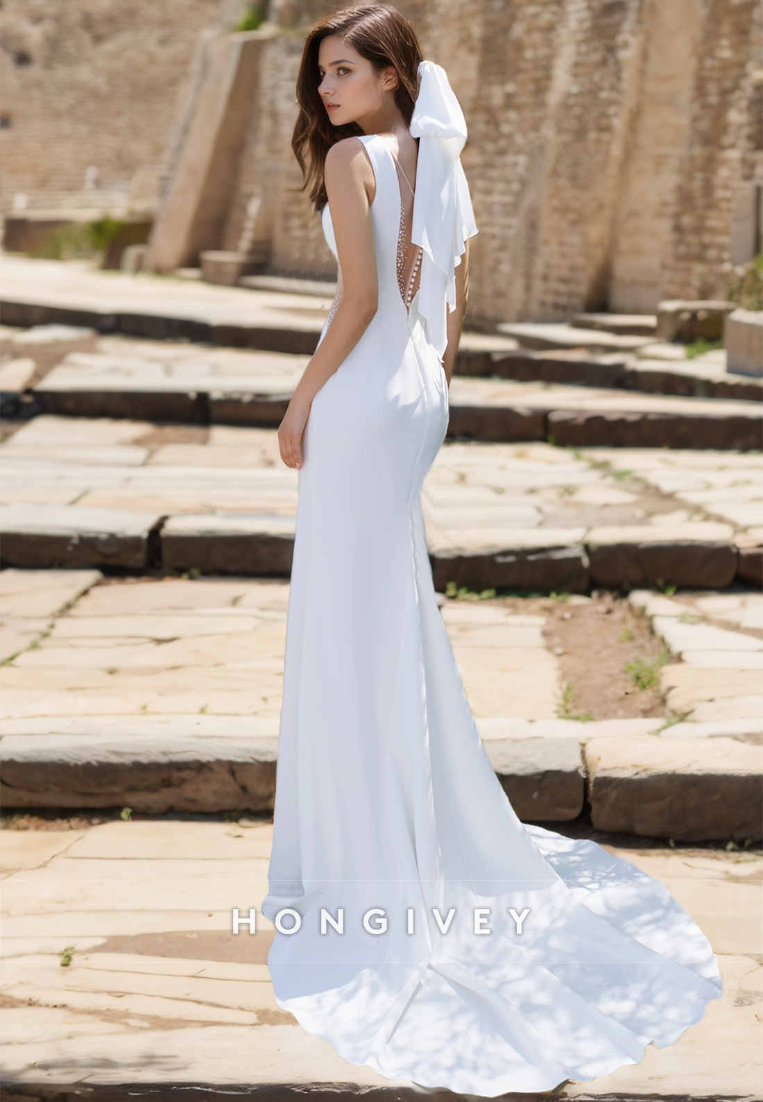 Elegant Sexy Beaded V-Neck Backless Empire Waist Mermaid Wedding Dress with Train