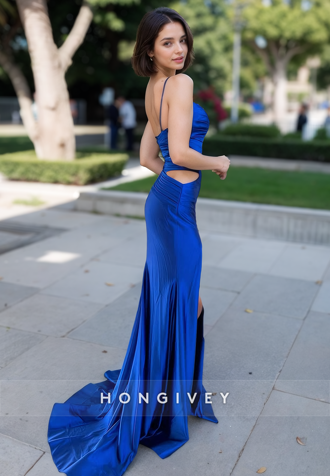 Sexy Royal Blue Ruched Solid Evening Dress Trumpet Straps Satin Formal Party Gown