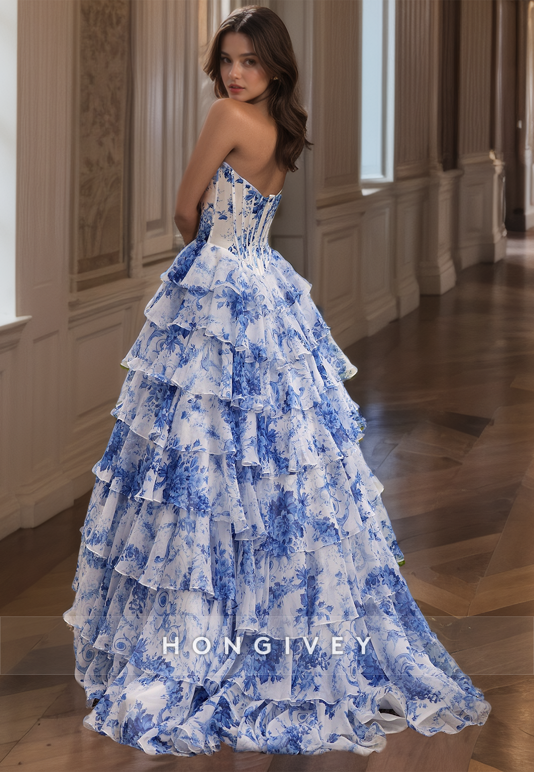 HONGIVEY Special Tiered Quinceanera Dresses Side Slit A-Line Tulle Prom Gown