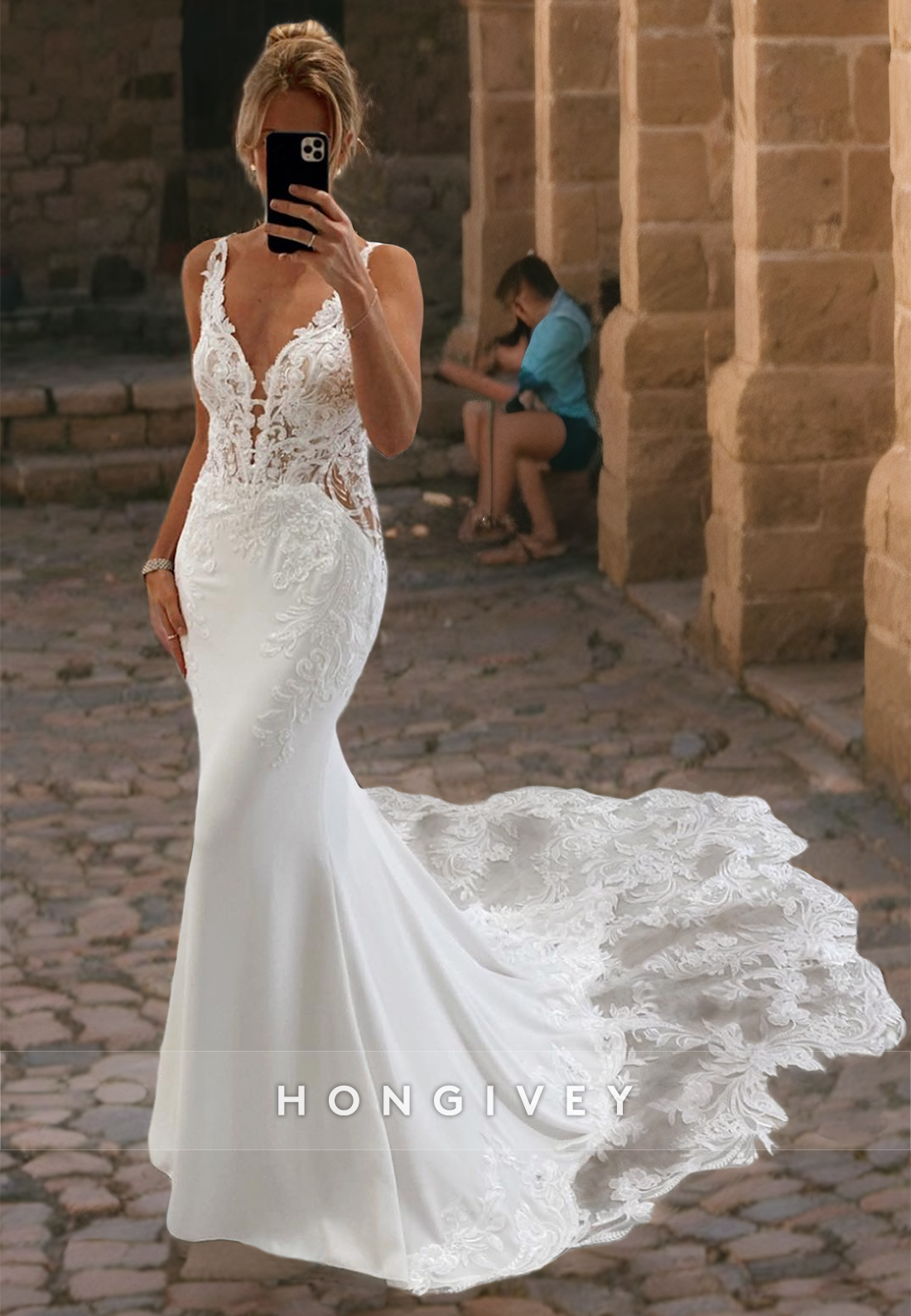 V-Neck Spaghetti Straps Lace Applique Trumpet Beach Wedding Dress