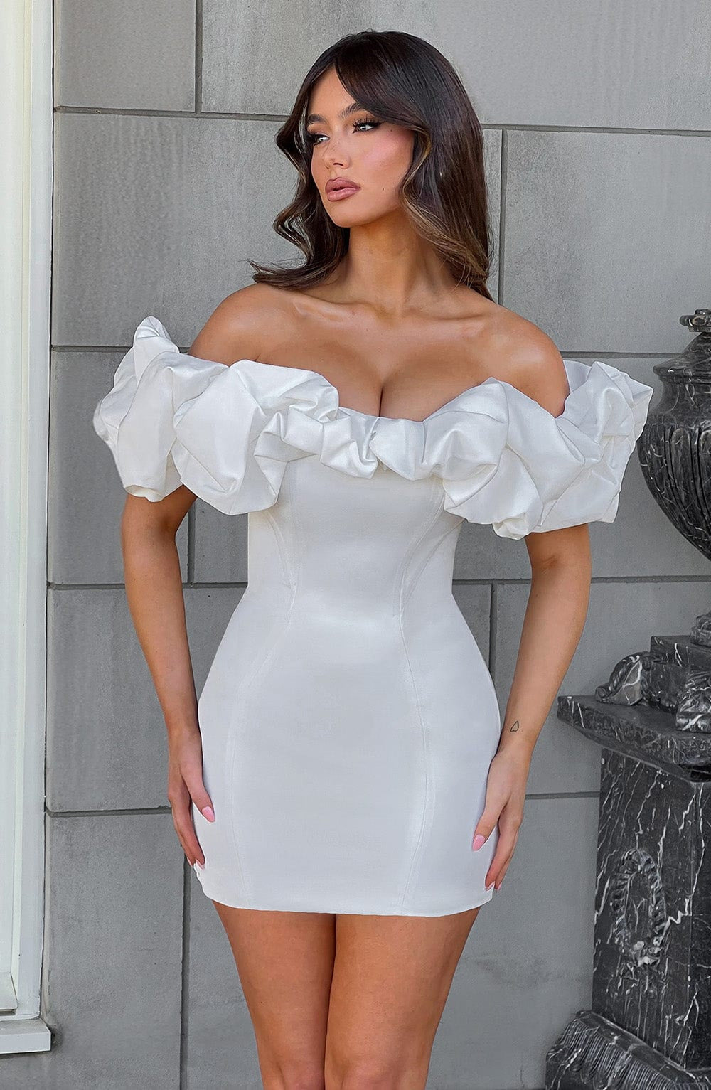 Ruffle Off the Shoulder Sleevless Mermaid Short Mini Wedding Dress