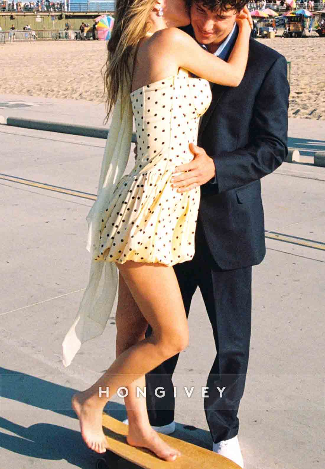 Yellow Halter Neck Spotted Ruched Sweetheart A-Line Mini Homecoming Dress