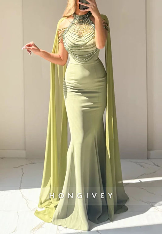 Green Halter Neck Floor-Length Mermaid Evening Gown with Draping