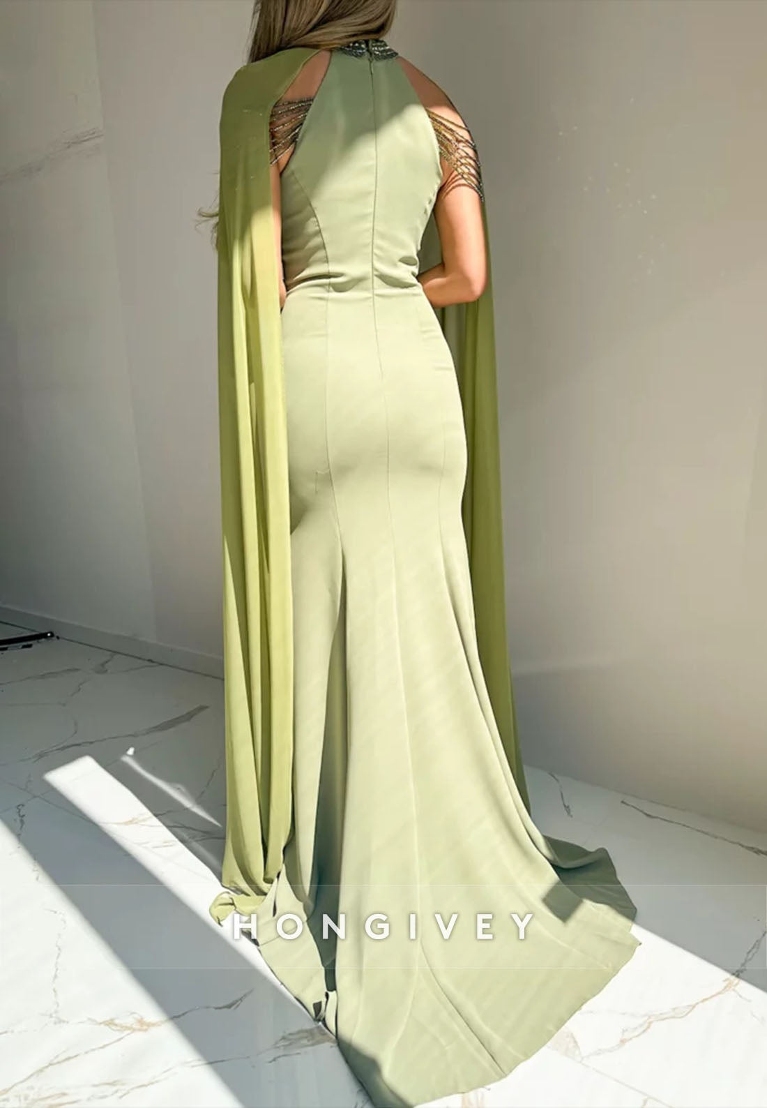 Green Halter Neck Floor-Length Mermaid Evening Gown with Draping