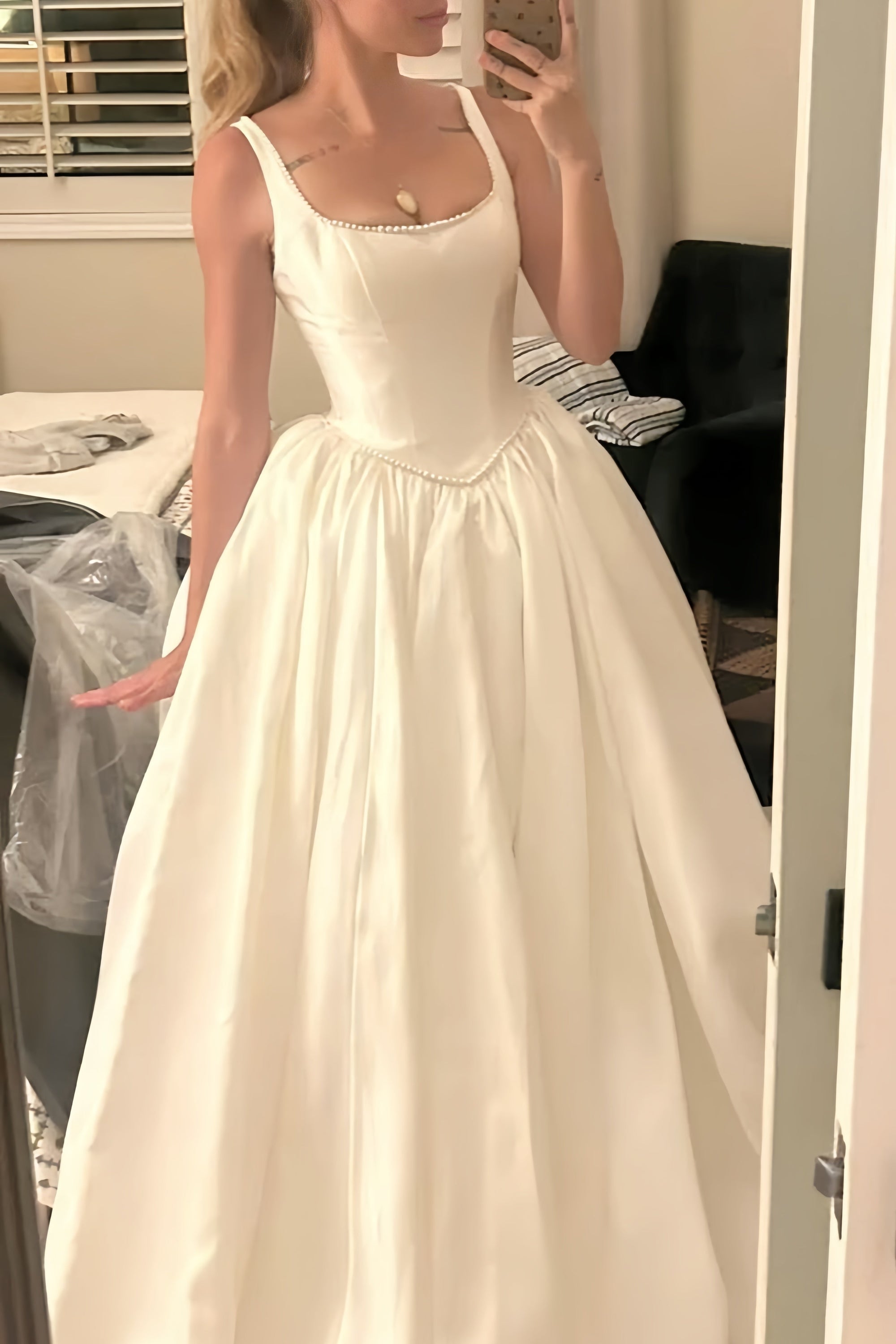 Ivory A-line Wedding Dresses Pearl Beaded Bridal Wedding Dress