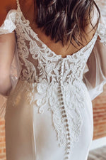 Mermaid V Neck Satin Lace Wedding Dresses for Bride Long Sleeves Wedding Gowns