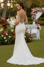 Elegant Spaghetti Straps Sleeveless Mermaid Floor-Length Wedding Dress
