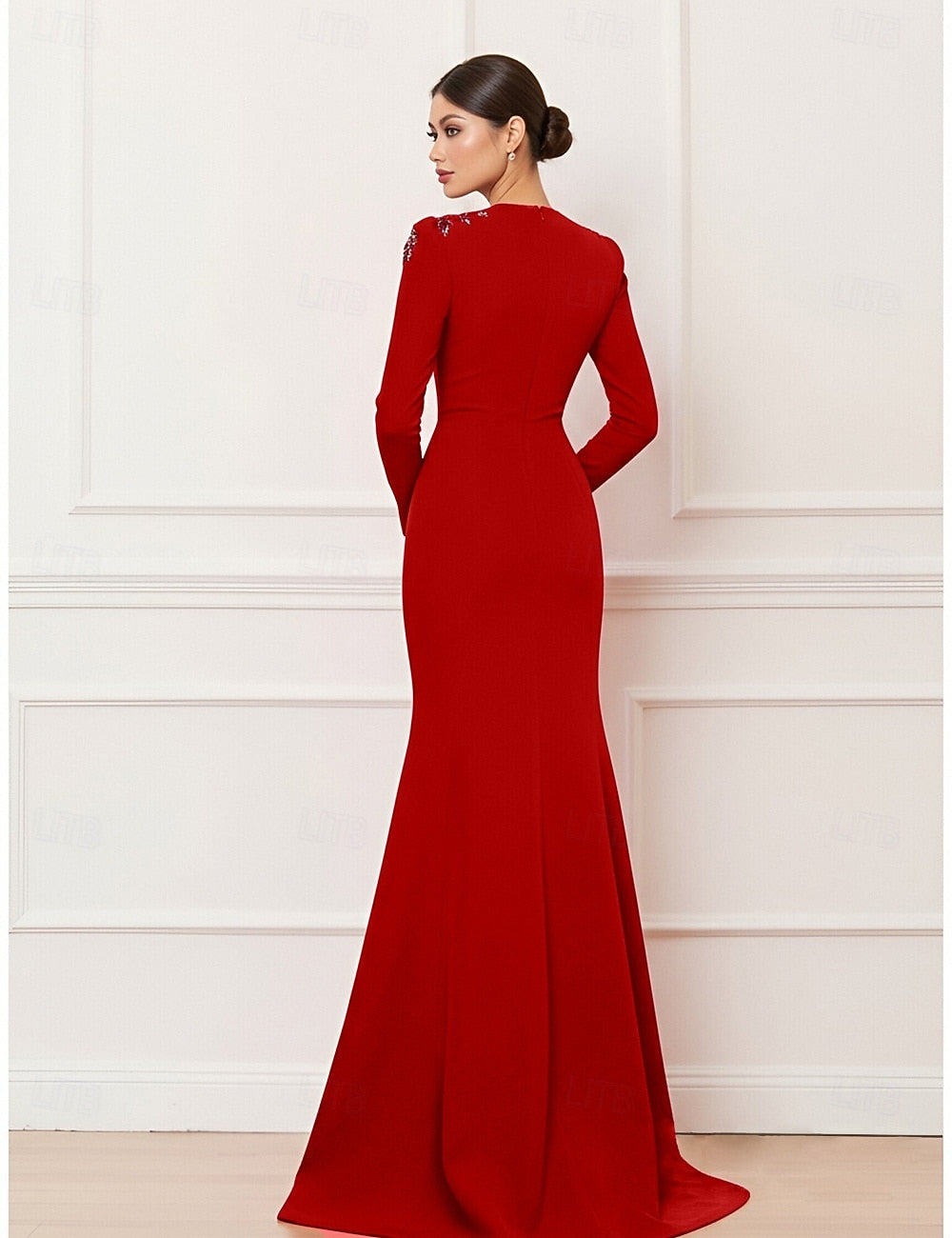 V-Neck Long Sleeve Sequins Applique Mermaid Floor-Length Evening Dress