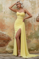 Strapless Chiffon Prom Dresses with Split Side Floor-Length Sleeveless Sweep Train/Brush Train Formal Dresses