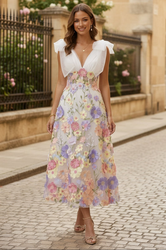 A-Line/Princess V-Neck Tulle Sleeveless Floral Tea-Length Formal Dresses