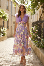 A-Line/Princess V-Neck Tulle Sleeveless Floral Tea-Length Formal Dresses