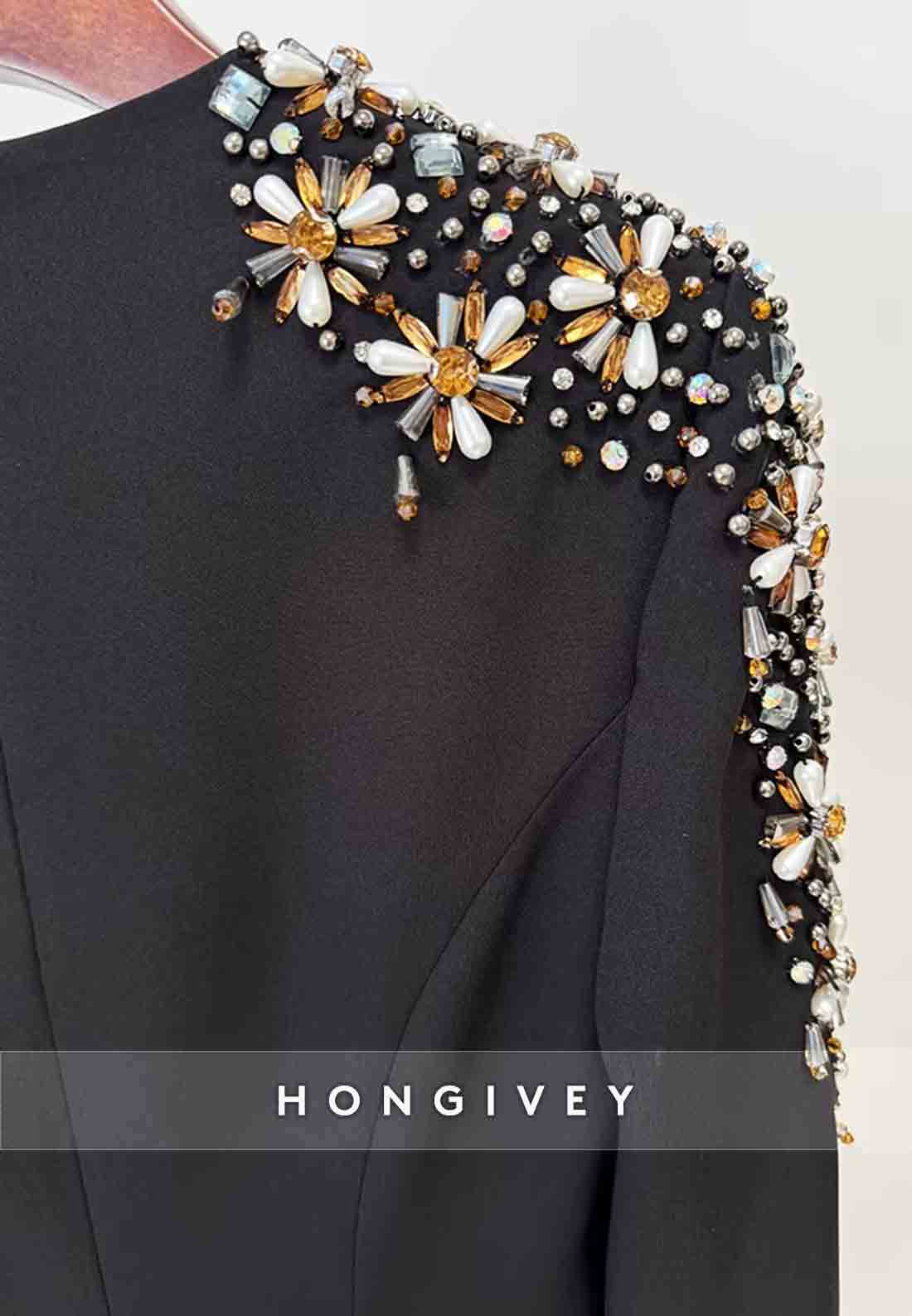 V-Neck Trumpet Long Sleeves Floor-Length Evening Gowns with Shoulder Beading