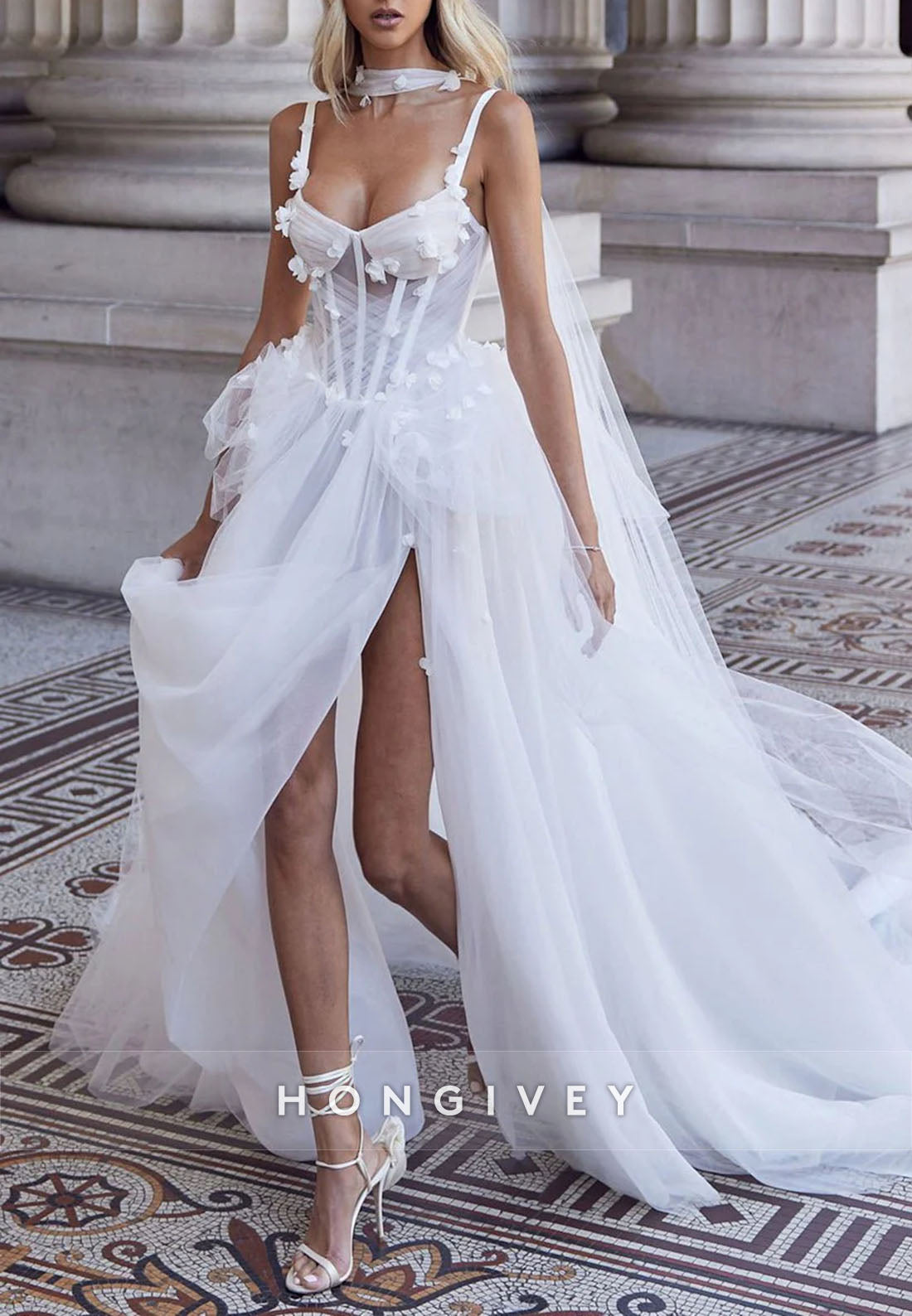 Tulle A-Line Regular Straps Appliqued Sleeveless Wedding Dresses with High Slit