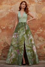 A-Line Evening Gown Elegant Jacquard Floral Dress Prom Floor Length Sleeveless V Neck with Slit Pocket Wedding Guest Dress