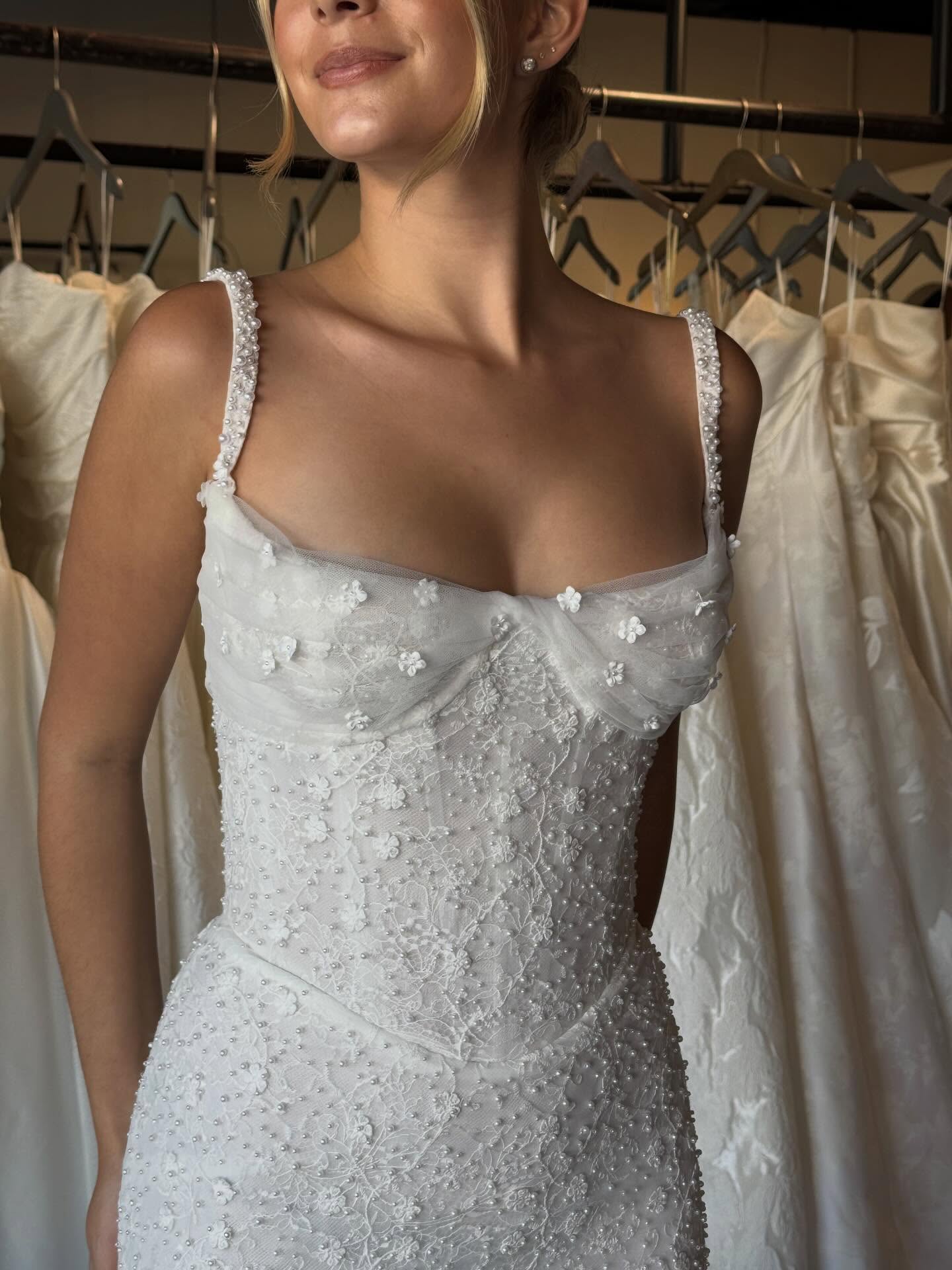 Spaghetti Straps Square Neck Sleeveless Sparkle Flowers Mermaid Wedding Dress