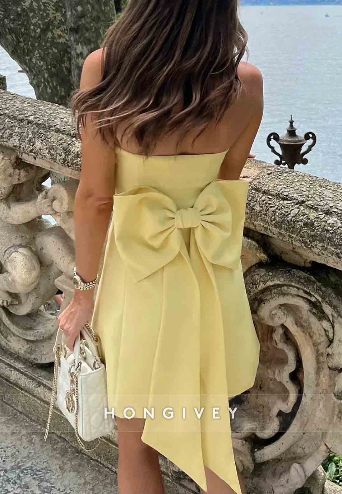 Simple Bowknot A-Line Strapless Pleated Yellow Short Homecoming Dress