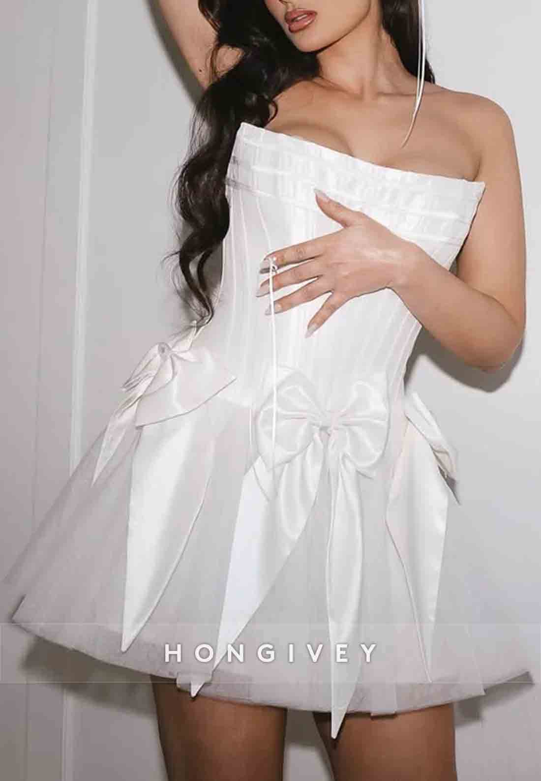 White Strapless A-Line ortset Homecoming Dresses with Satin Bowknots