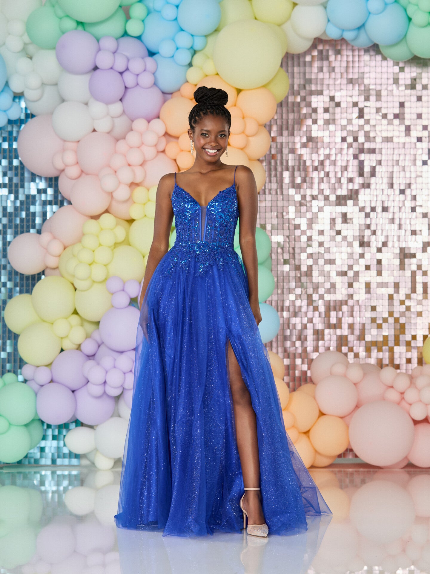 Spaghetti Straps Tulle A-Line Sparkle Sequins Sleeveless Side Slit Prom Dress