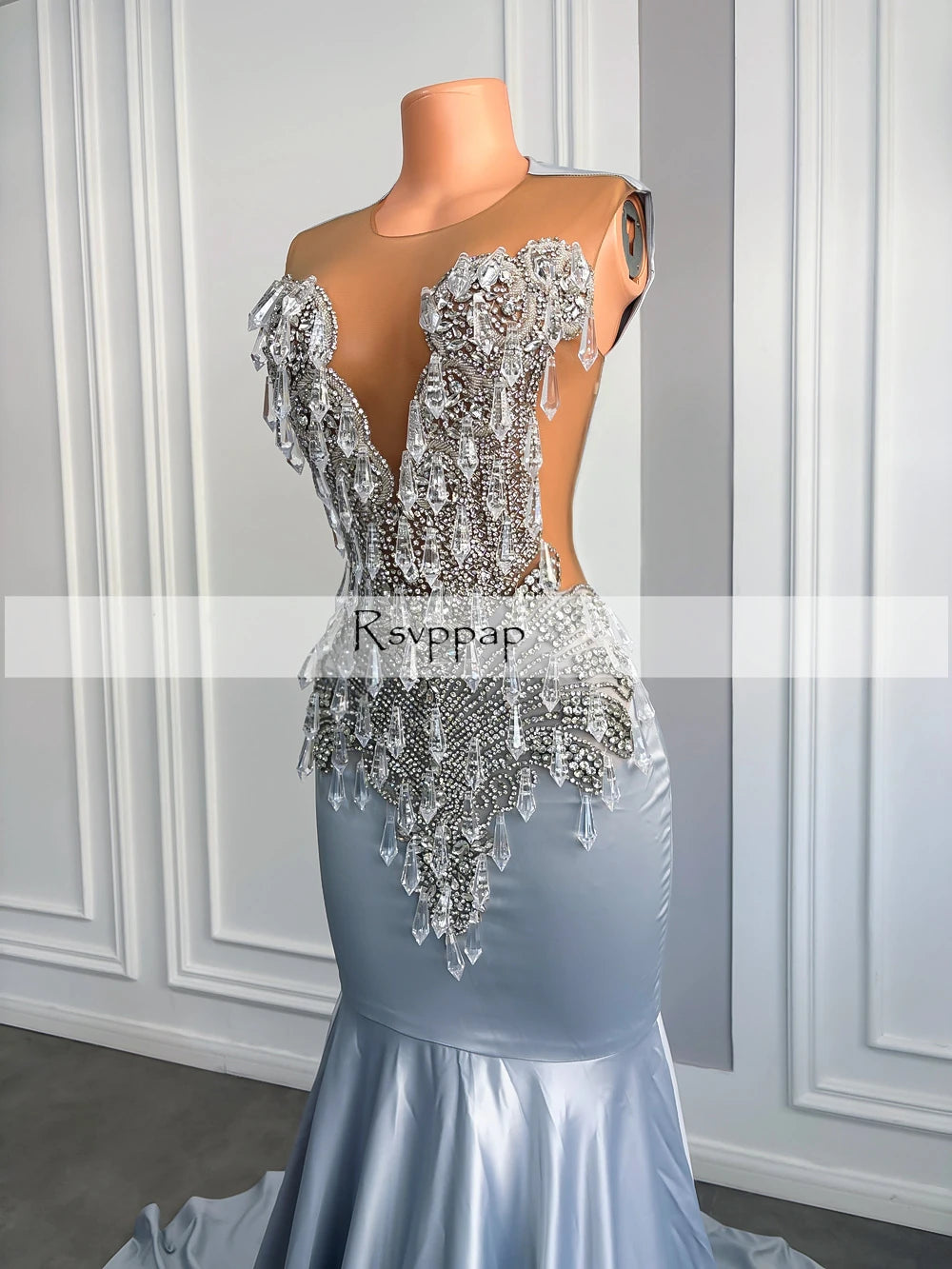 Newest Long Mermaid Prom Dresses 2026 Style Sheer O-neck Luxury Beaded Diamond Silver Satin Black Girls Prom Gowns