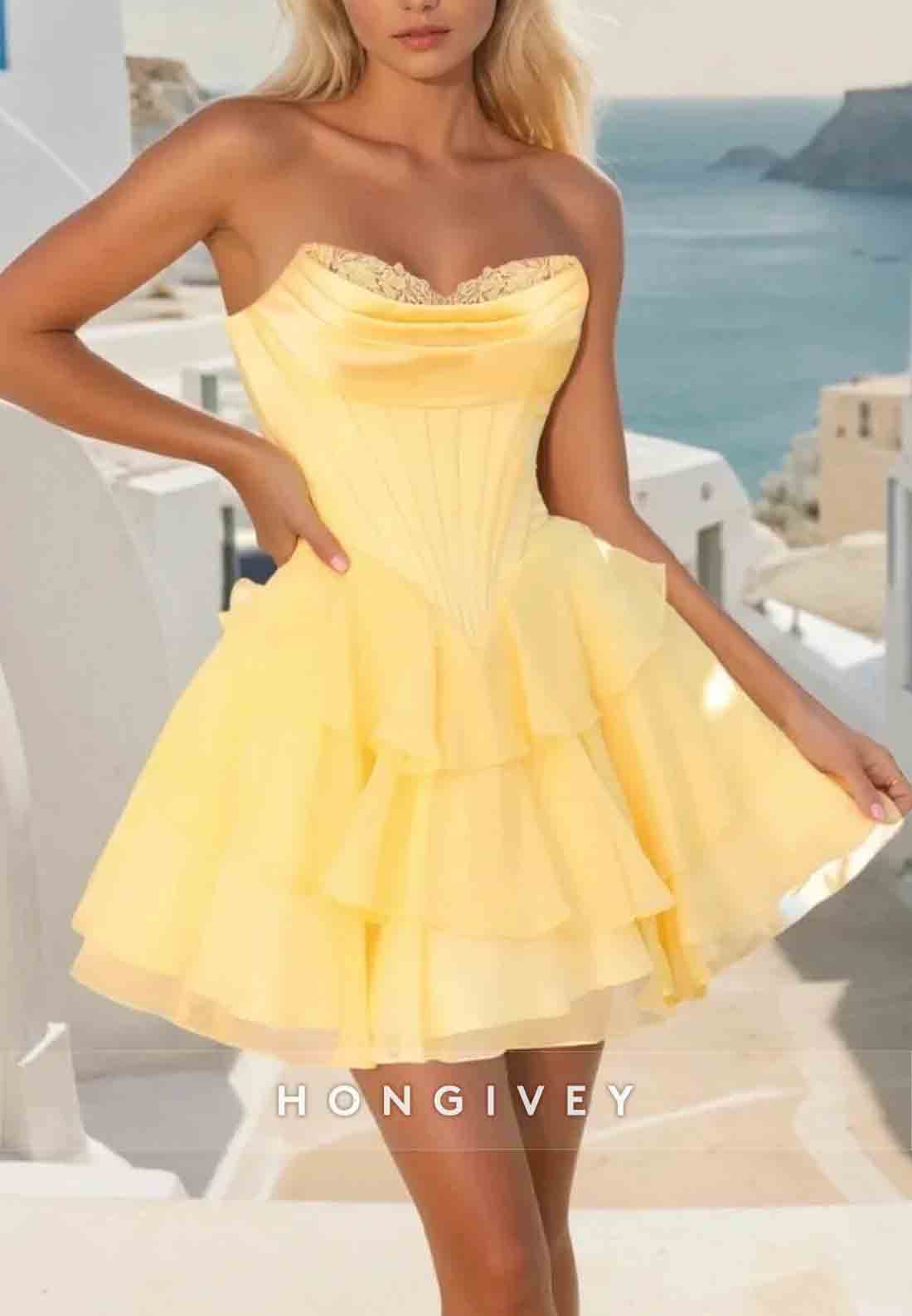 Strapless A-Line Ruched Lace Neck V Back pleated Short Homecoming Dresses