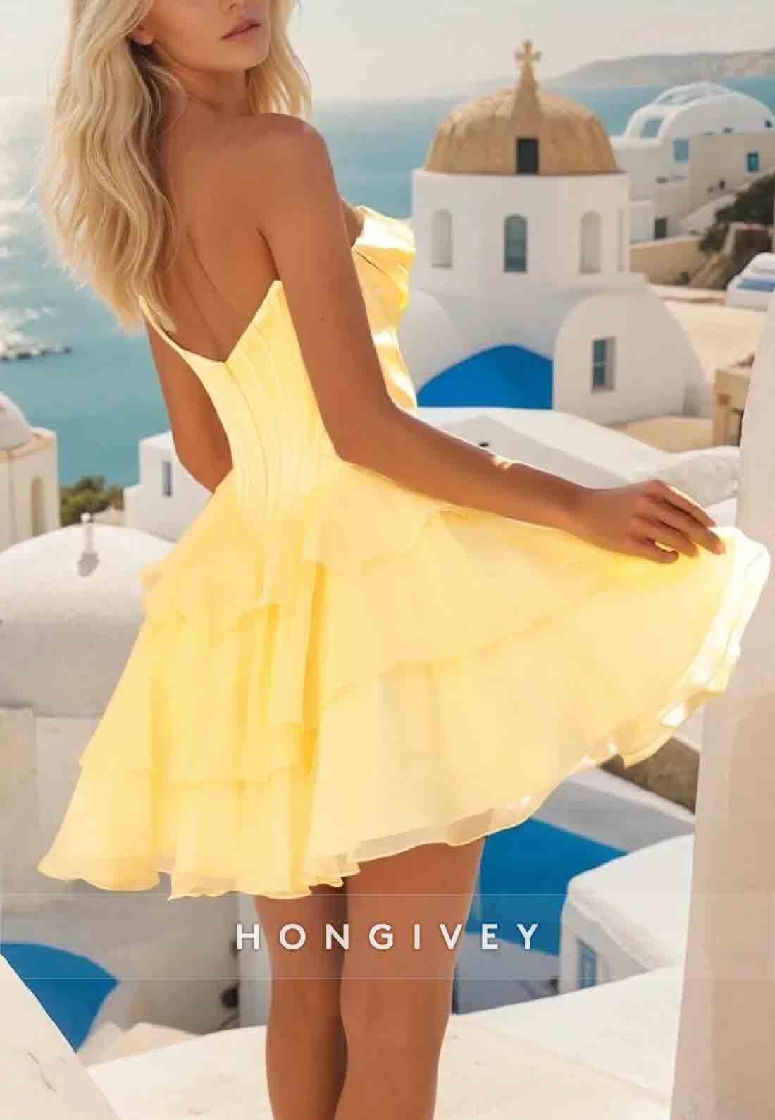 Strapless A-Line Ruched Lace Neck V Back pleated Short Homecoming Dresses