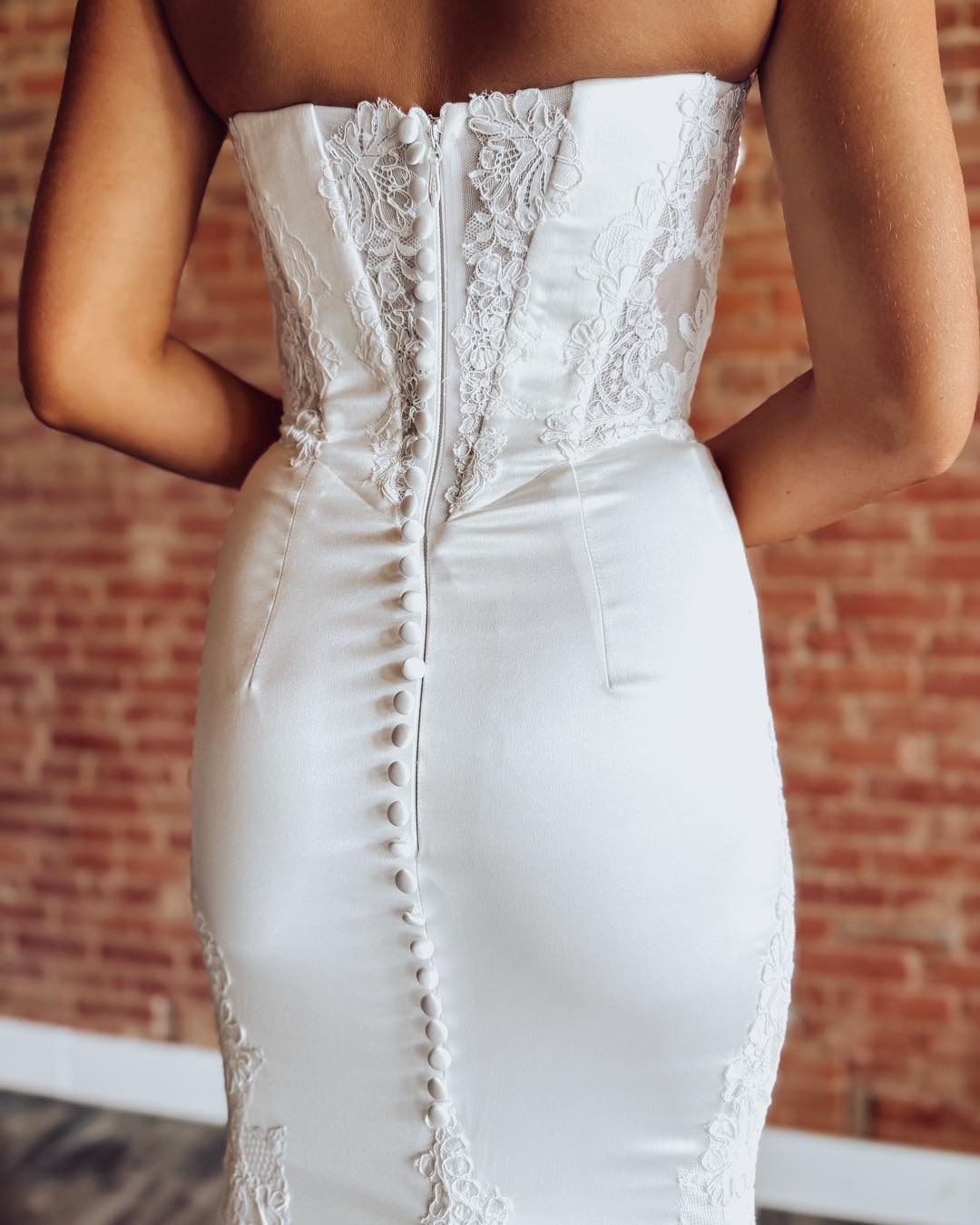 Sweetheart Mermaid Satin Wedding Dresses Beach Lace Long Sleeves Bride Wedding Gowns