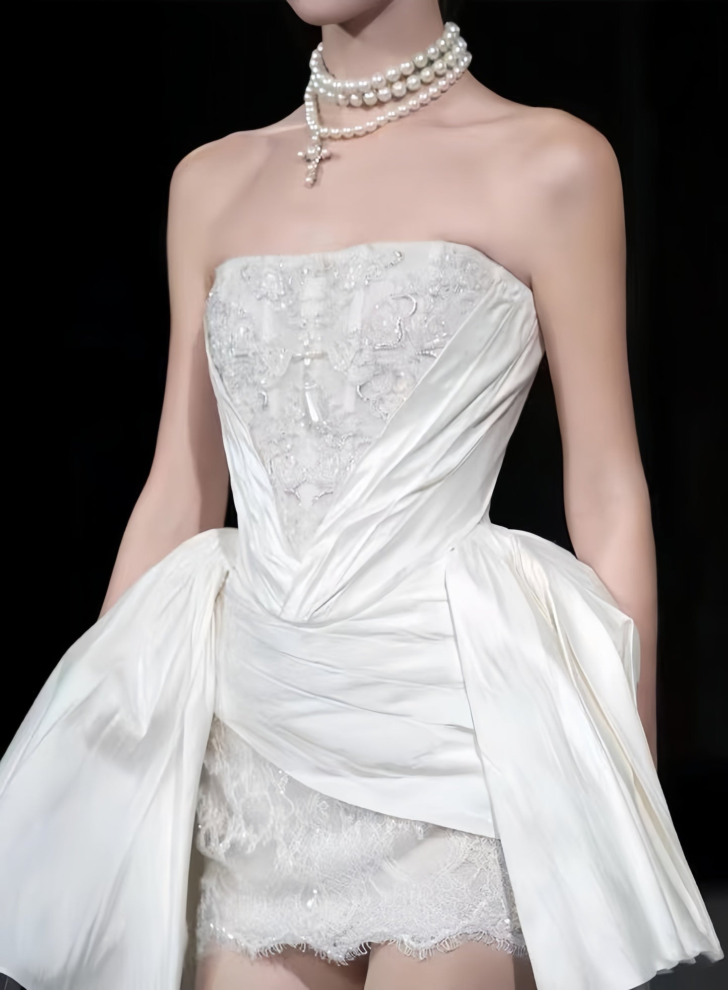 Strapless White Lace Wedding Dresses Mini Bridal Gown0