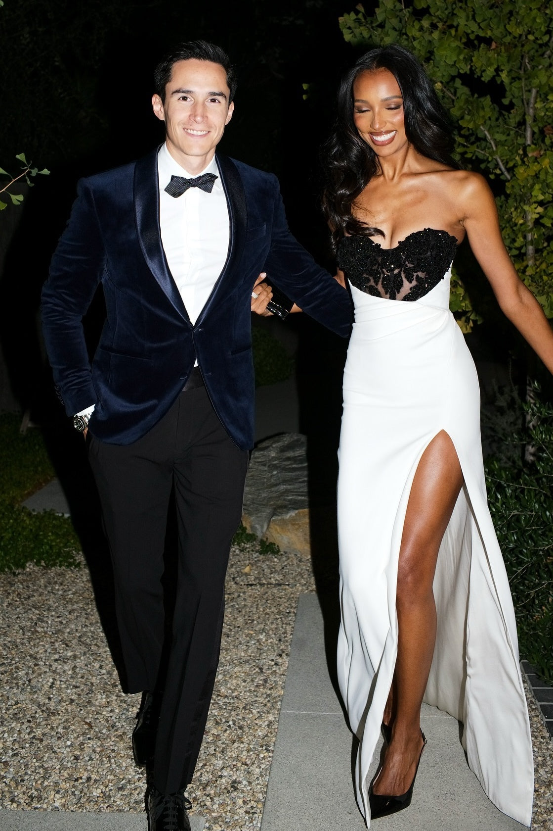 Stunning Sheath Sweetheart White Long Prom Dress with Appliques