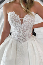 Sweetheart Satin Strapless Elegant Wedding Dress with Appliques