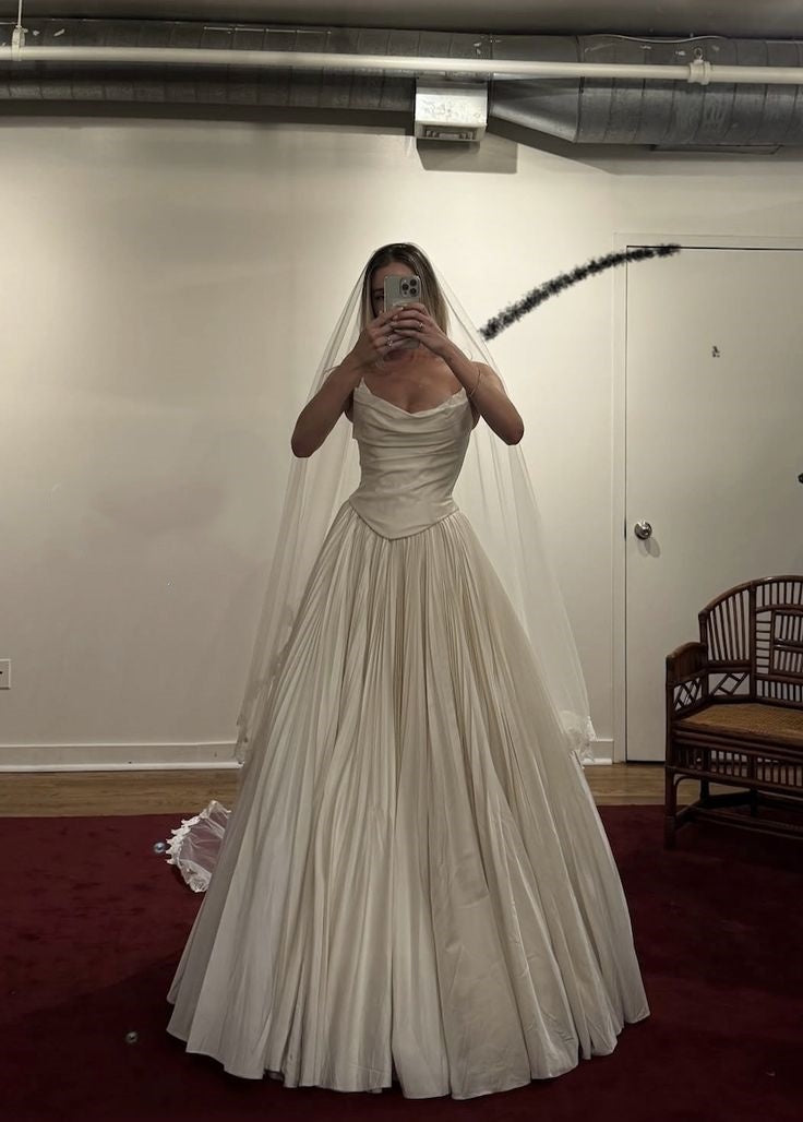 Modest Wedding Dress Ball Gown Strapless White Satin Long Wedding Dresses Brides Dress Bridal Gowns