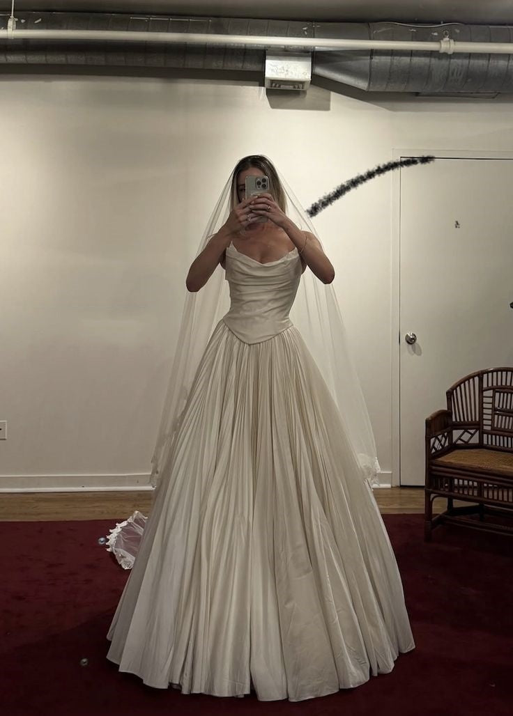 Modest Wedding Dress Ball Gown Strapless White Satin Long Wedding Dresses Brides Dress Bridal Gowns