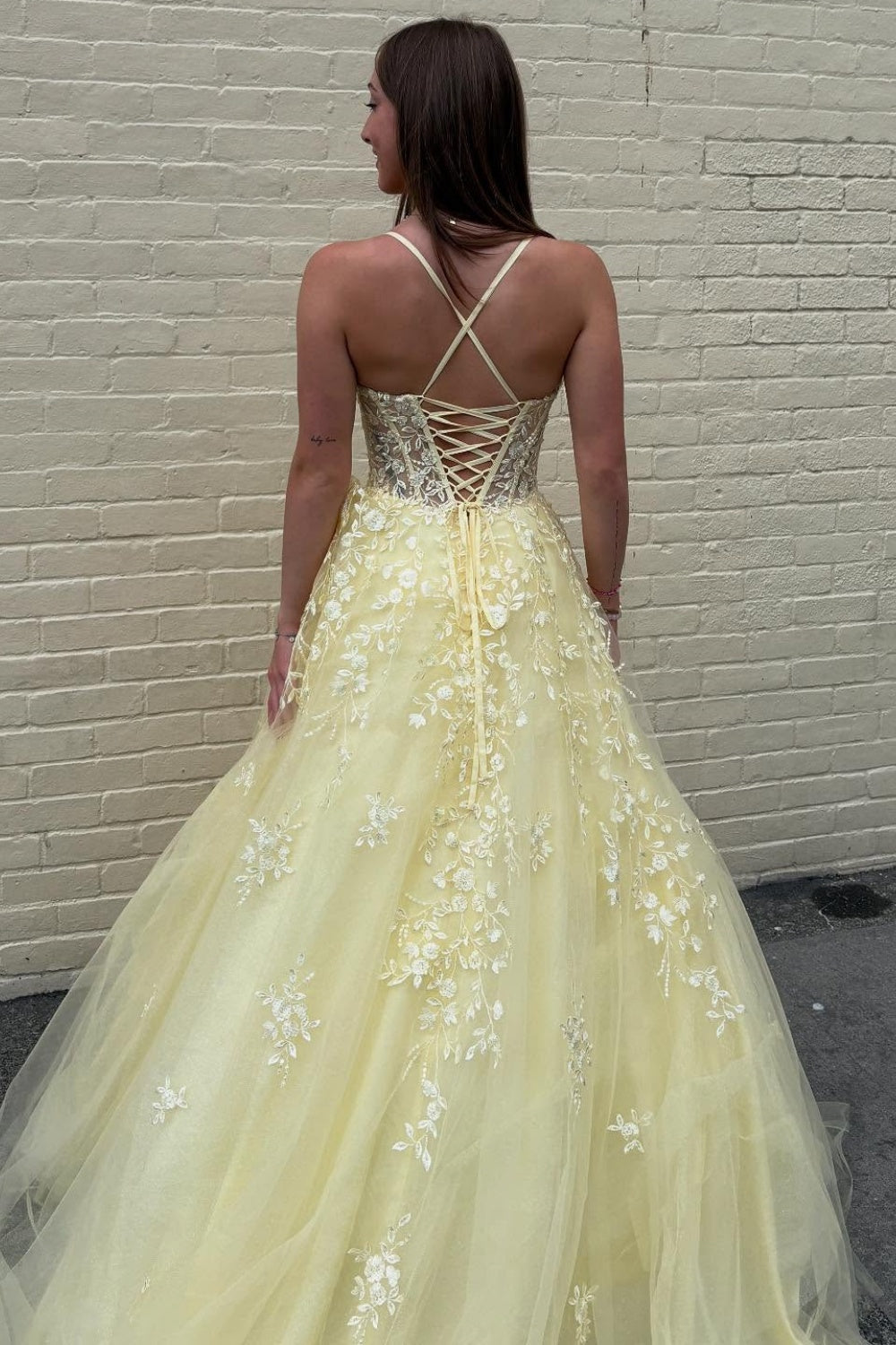 A-Line Strapless Halter Sleeveless Pleated Appliques Yellow Tulle Prom Dress WU1606