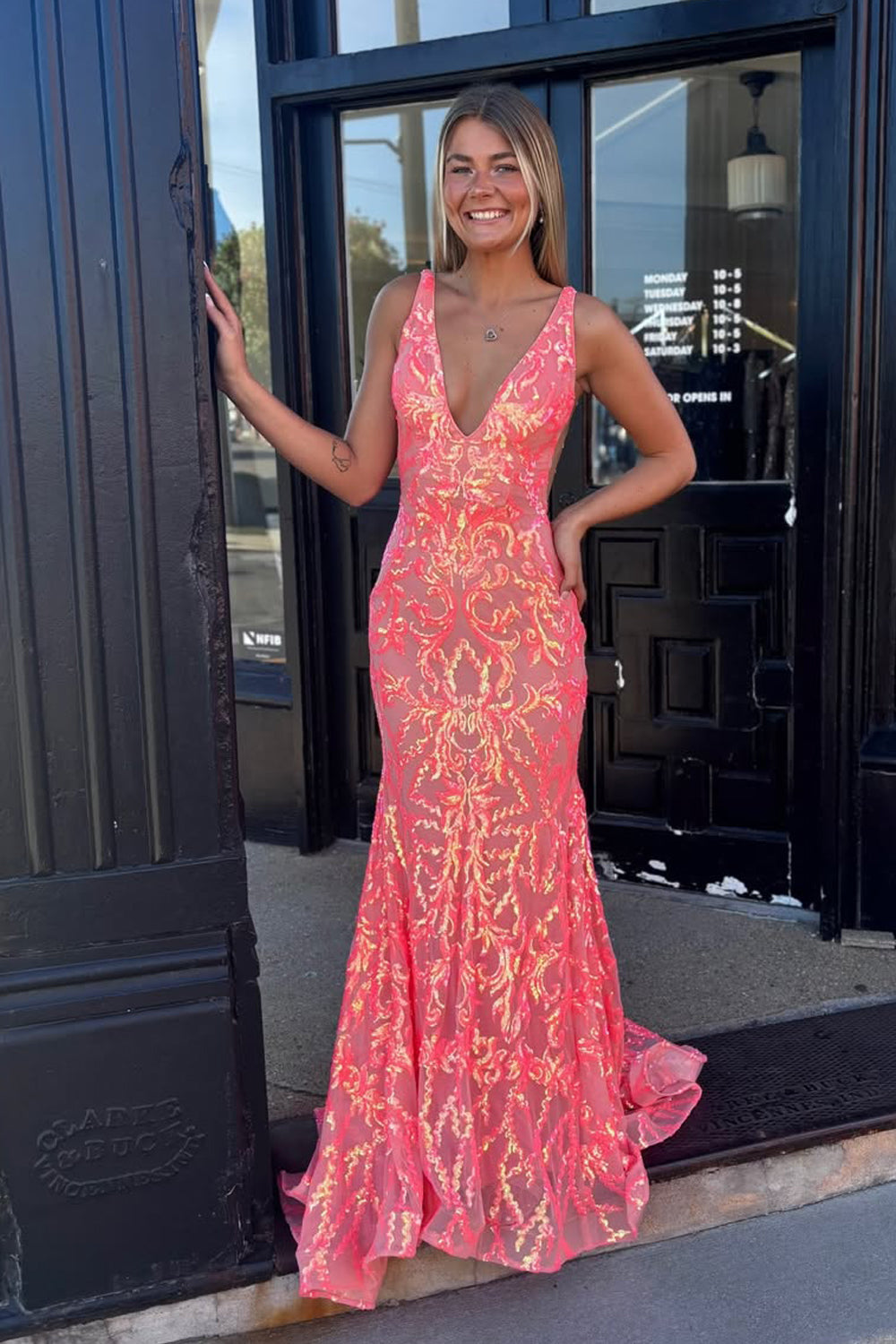 Charming Mermaid V Neck Coral Sequins Long Prom Dresses