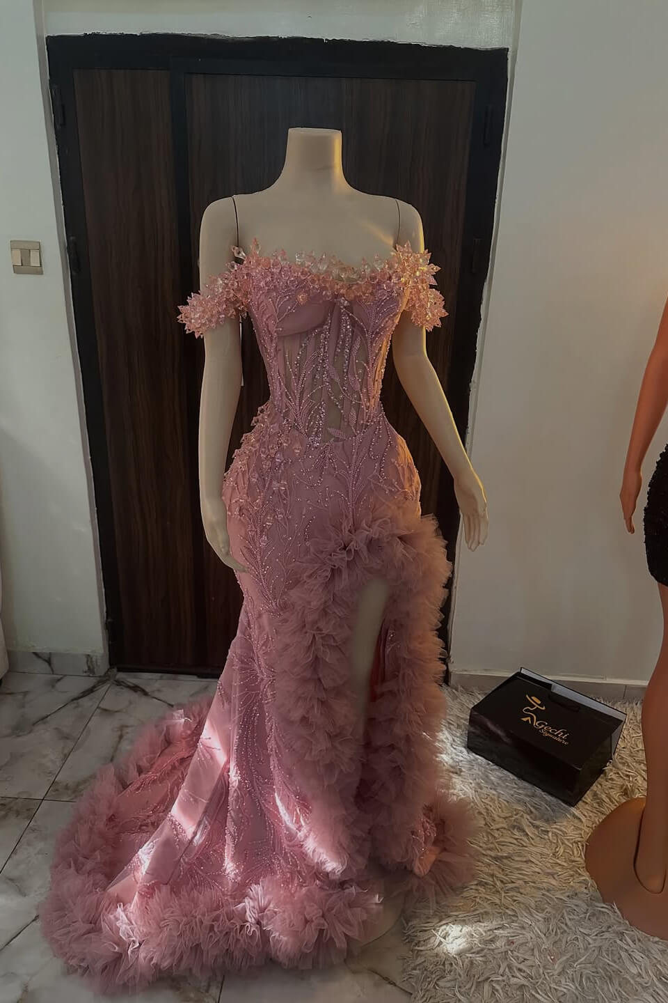 Dusty Pink Off-the-Shoulder Mermaid Prom Dress Split With Beadings Crystals Ruffles