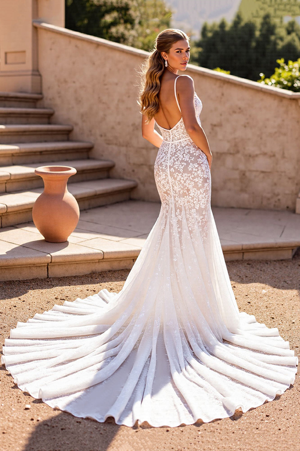 V-Neck Sleeveless Open Back Mermaid Tulle Lace Wedding Dress With Spaghetti-Straps