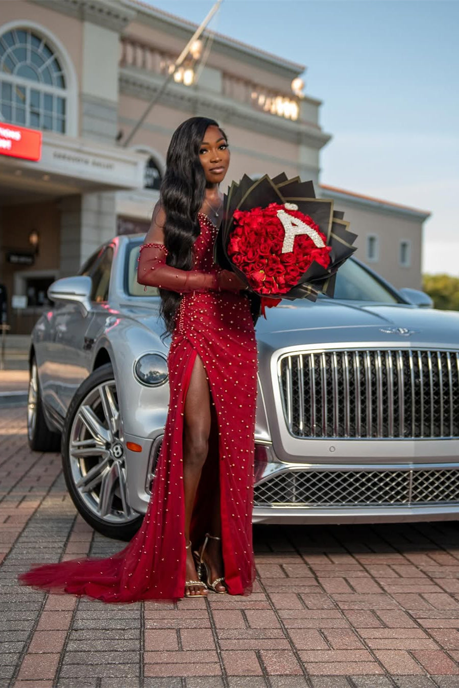 Modern Red V-Neck Sleeveless Split Prom Dress Tulle Long With Pearls