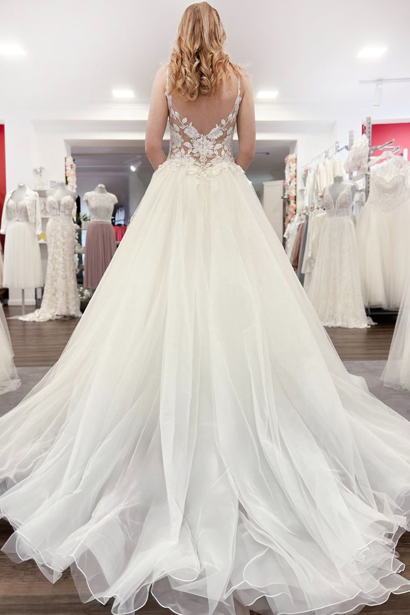 Ball Gown V Neck Tulle Wedding Dresses with Appliques