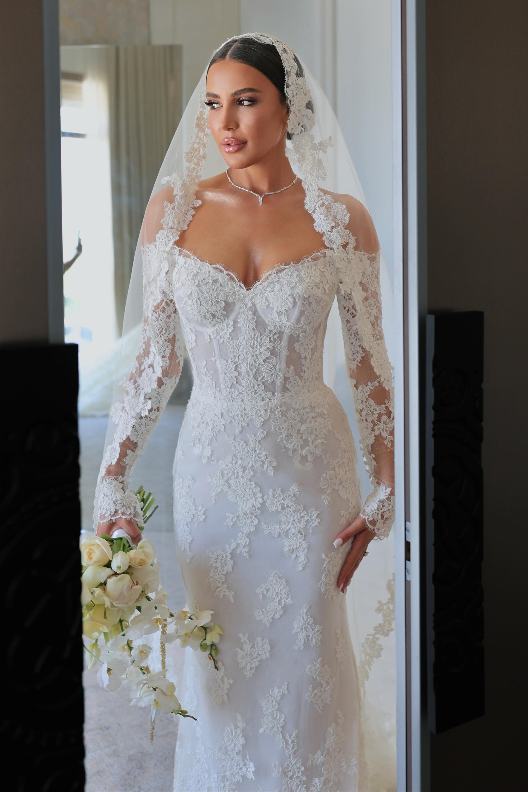 Off-the-Shoulder Lace Mermaid Wedding Dress