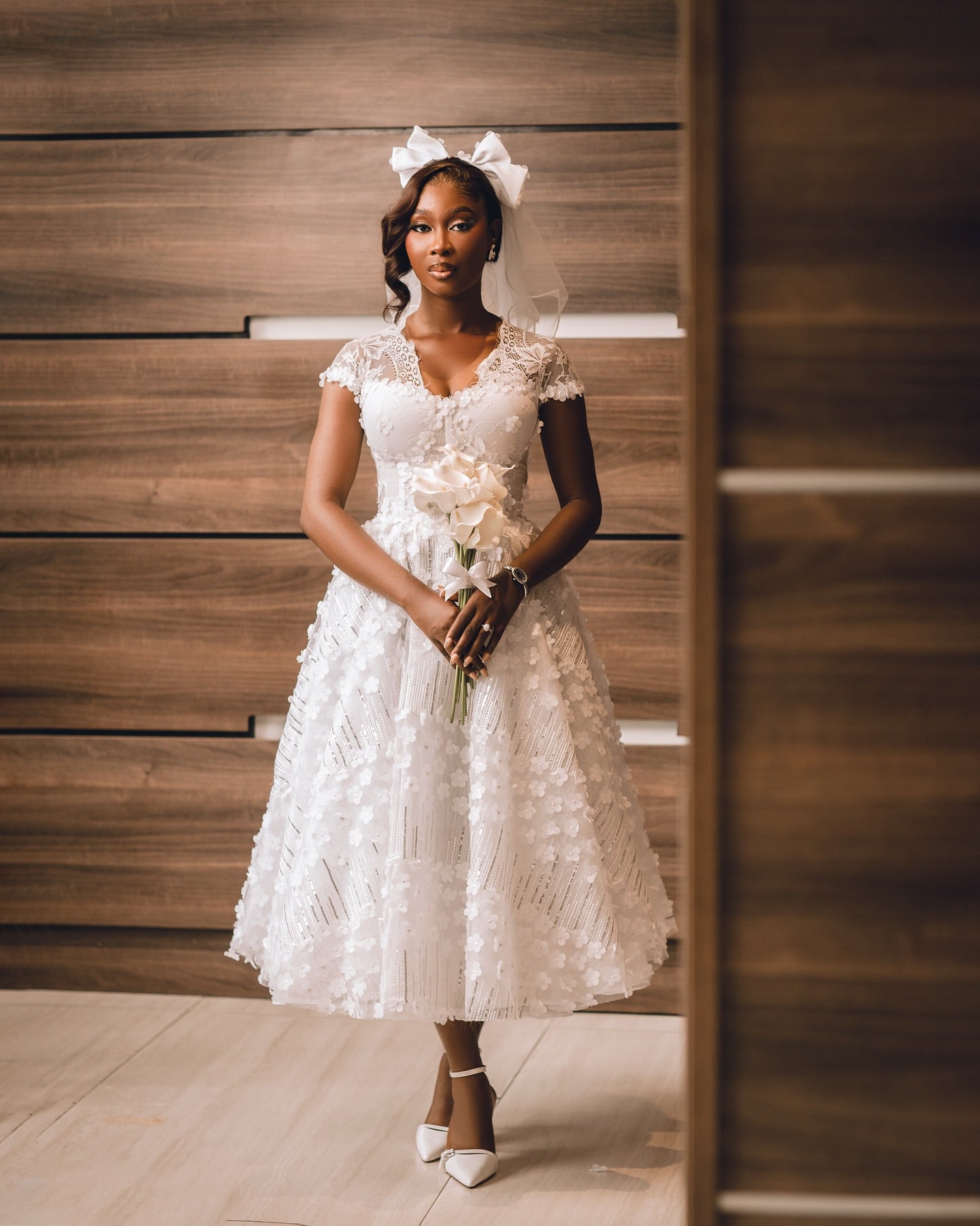 Vintage Lace Tea-Length Wedding Dress with 3D Flowers