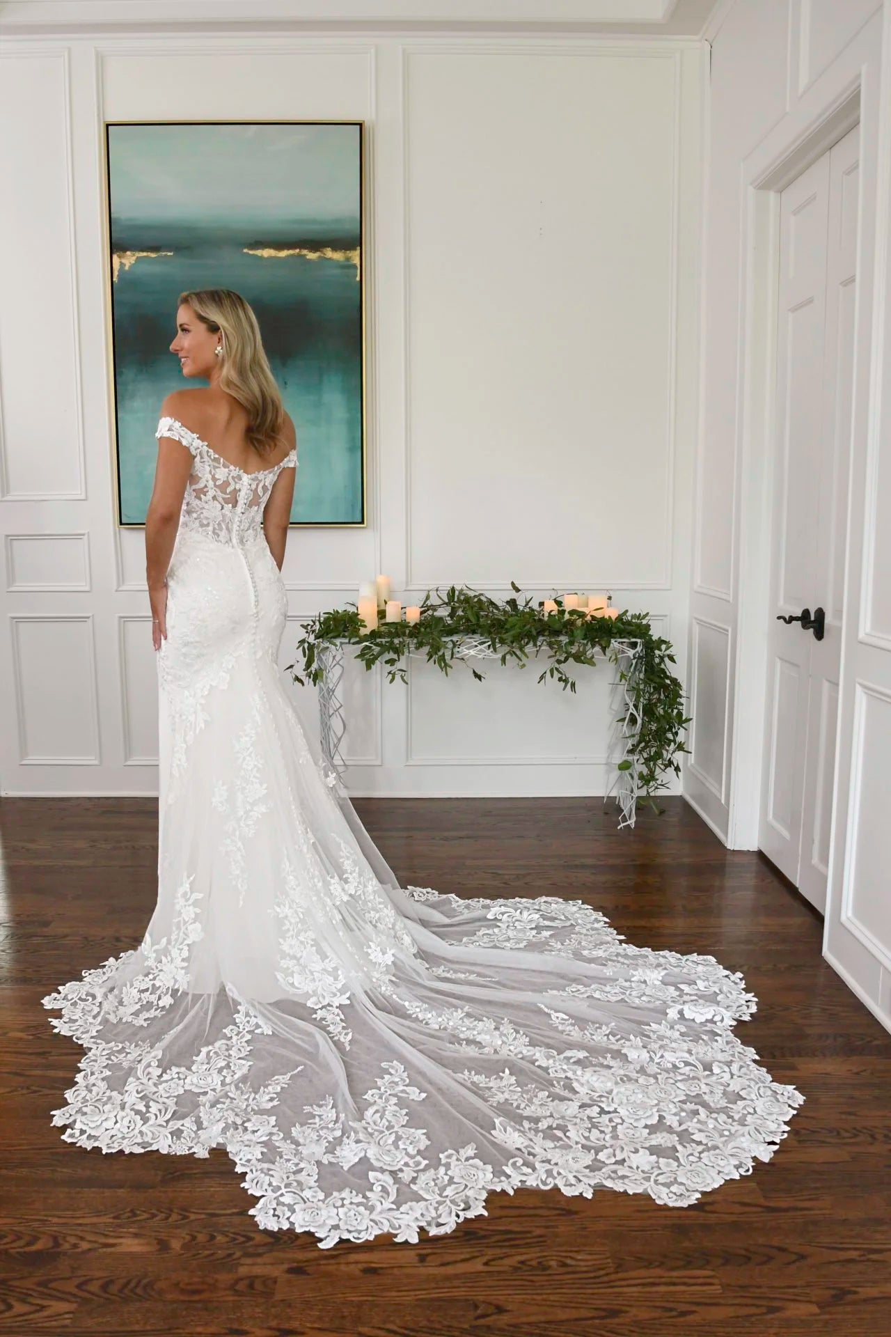 Off-the-Shoulder Lace Mermaid Wedding Dress