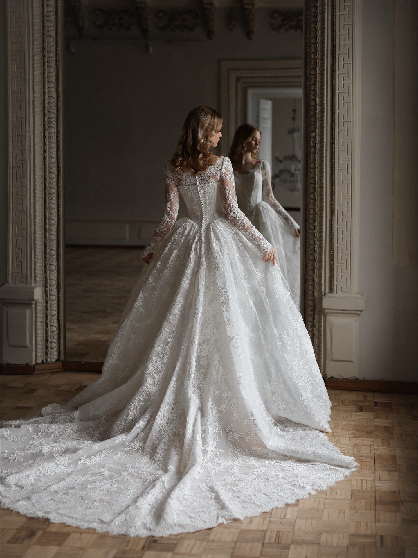 Long Sleeve Lace Corset Ball Gown Wedding Dress