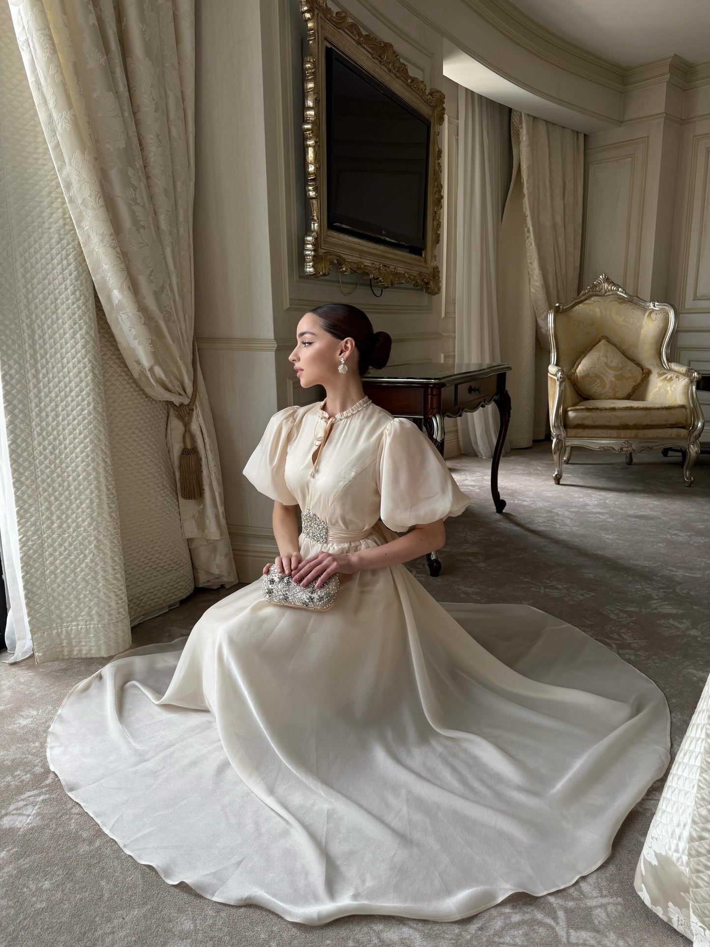 Elegant Puff Sleeve A-Line Evening Gown with Beaded Belt