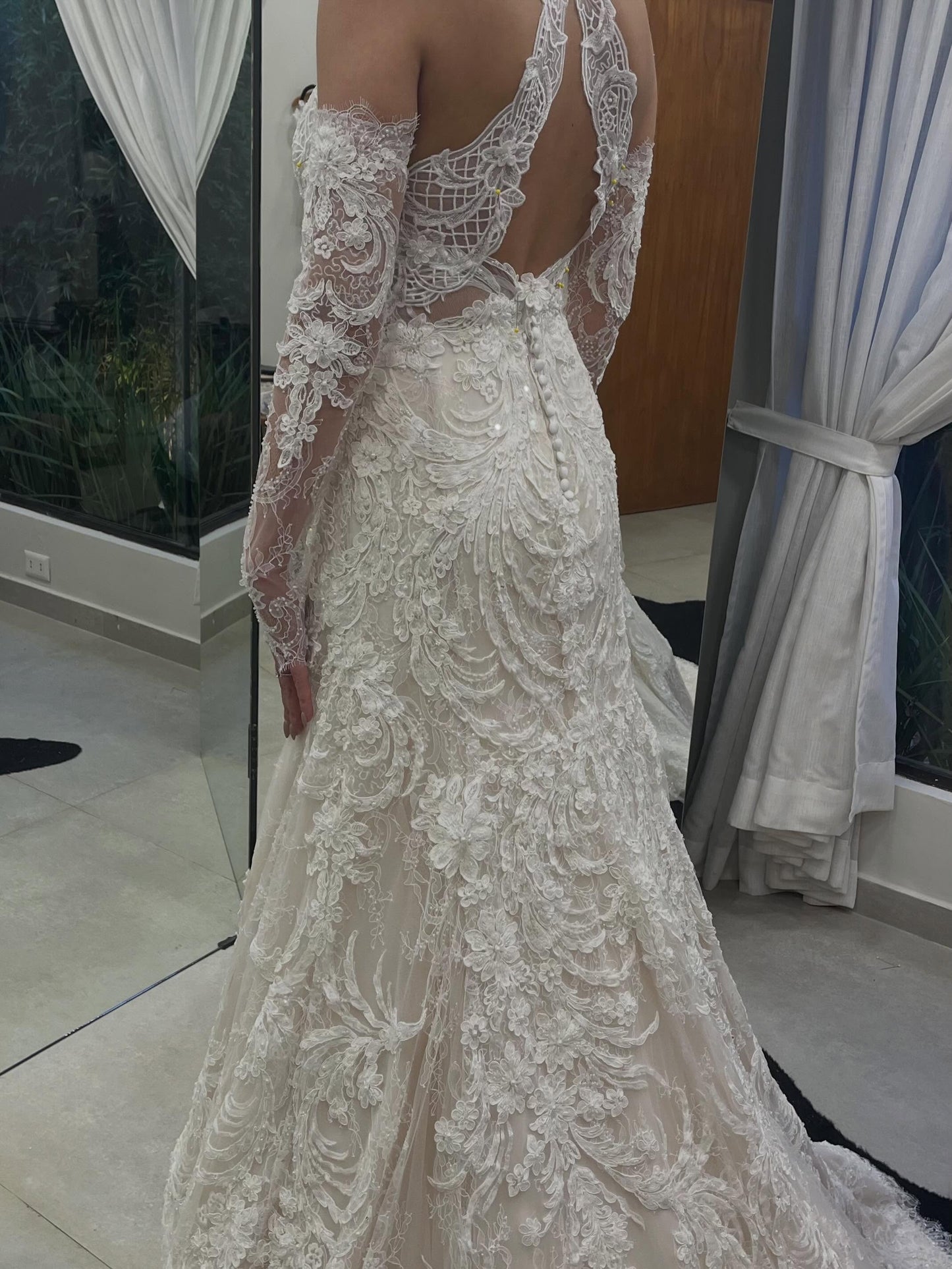 Halter Lace Mermaid Wedding Dress with Sleeves