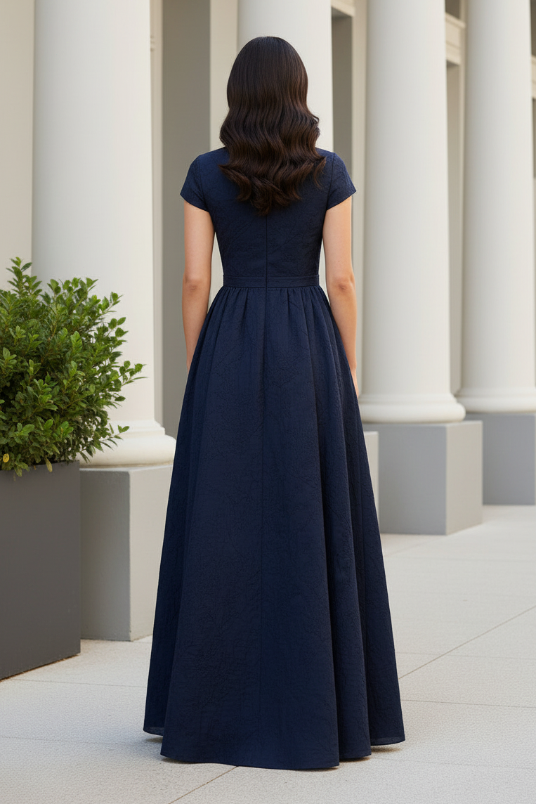 Elegant Jacquard A-Line Evening Gown with Pockets