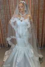 Off-the-Shoulder Lace Mermaid Wedding Dress