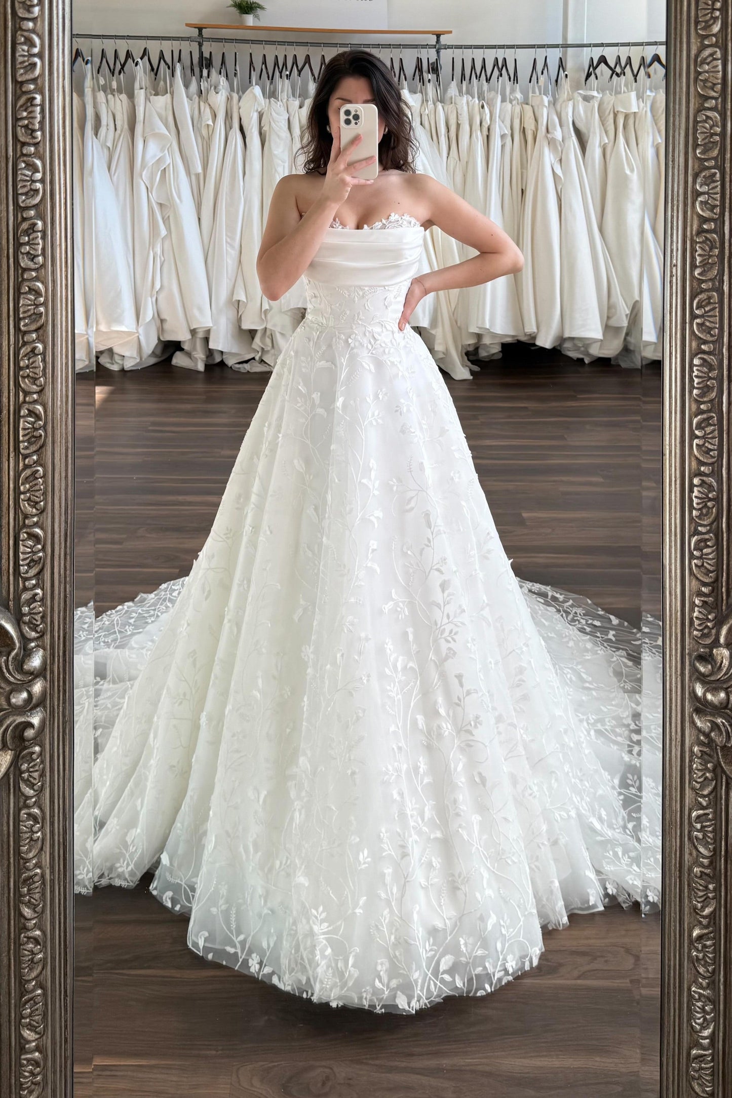 Strapless Ruched A-Line Tulle Wedding Dress with Appliques