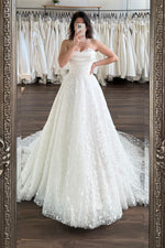 Strapless Ruched A-Line Tulle Wedding Dress with Appliques