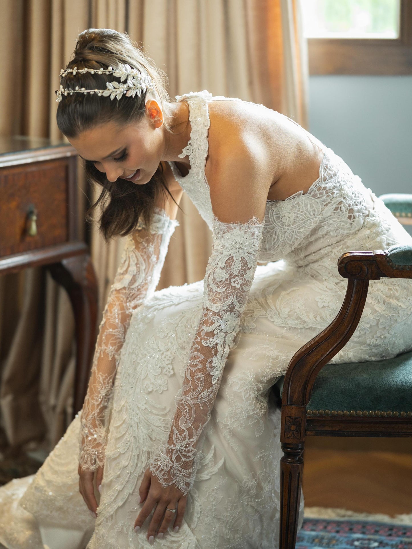 Halter Lace Mermaid Wedding Dress with Sleeves