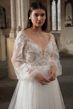 Lace Applique Long Sleeve Tulle Wedding Dress